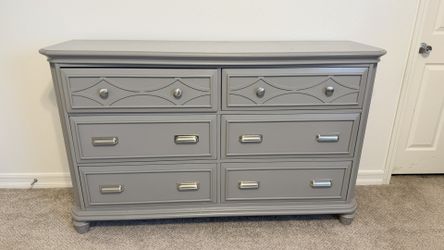 Grey Dresser