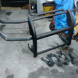 Front Grill For A 2004 Nissan Xterra