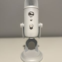 YETI Premium Multi-Pattern USB Microphone with Blue VO!CE