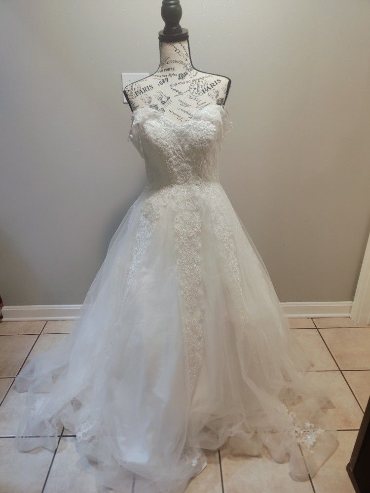 Wedding / Prom Dress 