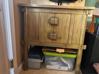Wooden hutch