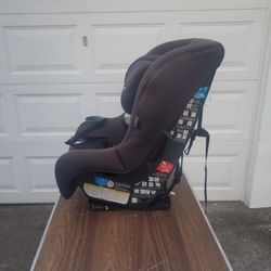 Maxi Cosi Convertible Car Seat