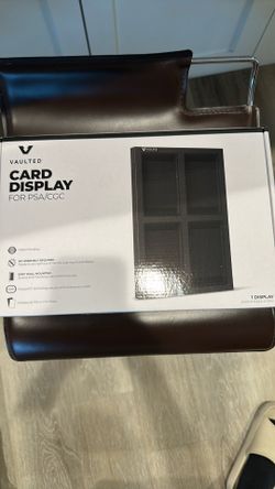 Vaulted card display