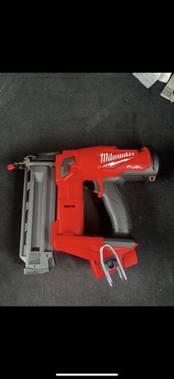 Milwaukee 18G Brad nailer (Tool Only)