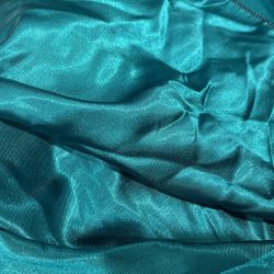 10 Green Satin Square Tablecloths! Great For Weddings/parties
