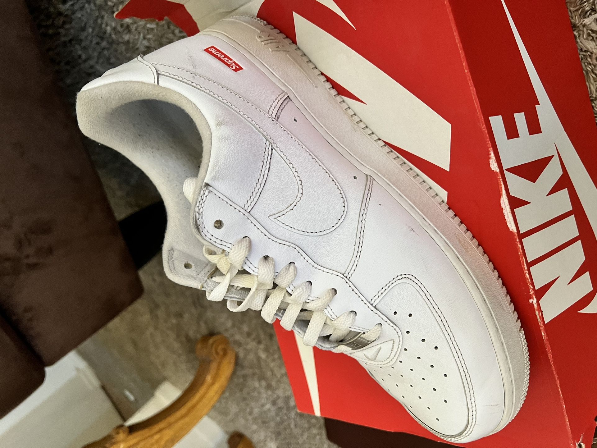 Air Force 1  Supreme Size 13