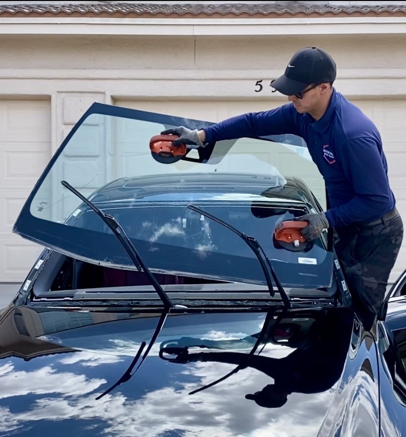 NEW WINDSHIELD / NUEVO PARABRISAS