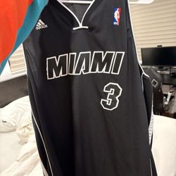 Dwayne Wade Jersey Men’s Xxl