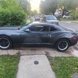 2011 Chevrolet Camaro - CLEAN TITLE 