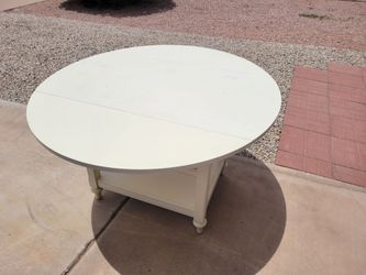 Table and chairs and Island