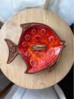Sea World (ash tray) trinket collector