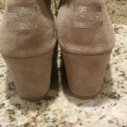 TOMS Wedge Shoes Size 10