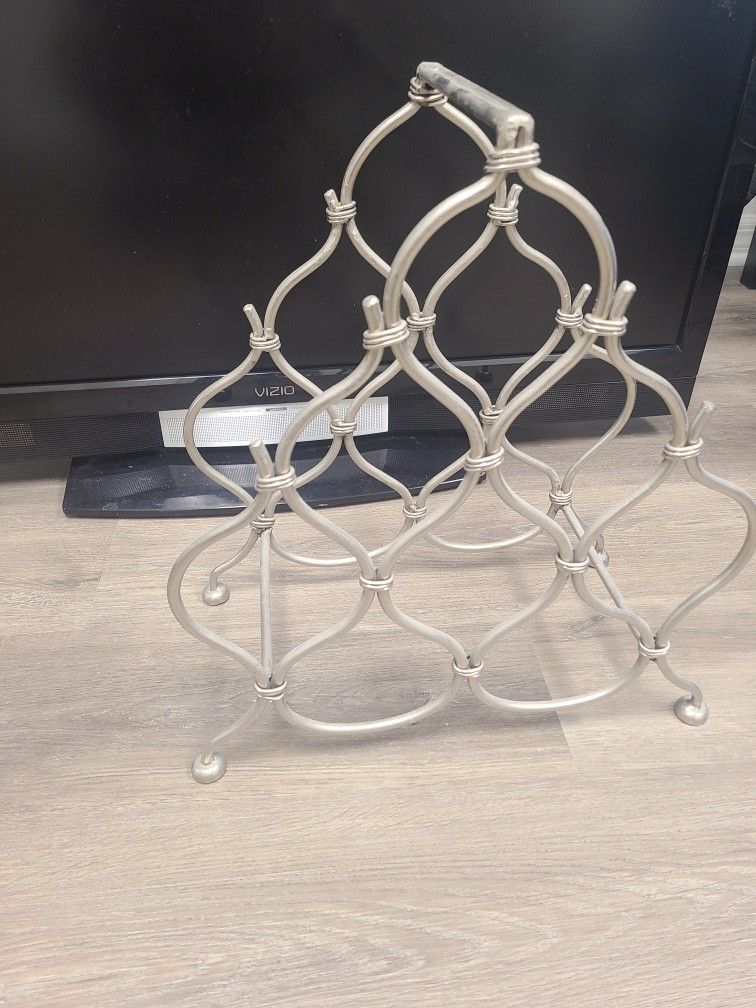 8 Bottle Wine Rack
