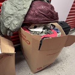 6 Bags/boxes Of Women’s And Men’s Clothing 