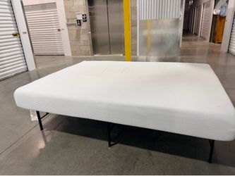 Zinus Queen size mattress + Foldable metal base combo