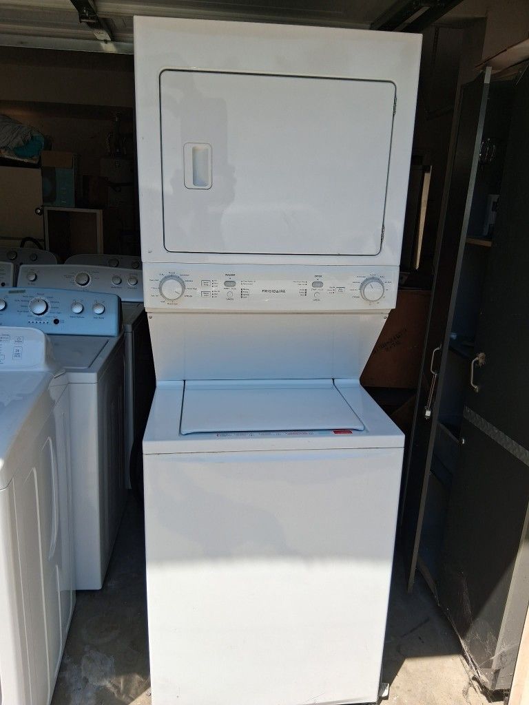 Fridgedaire Stackable Washer And Gas Dryer
