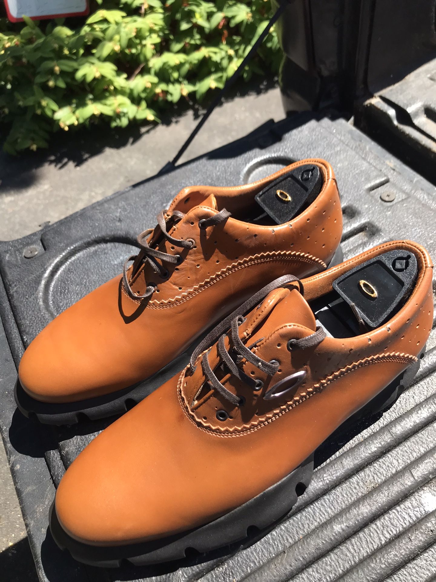 Tuxedo Italian Leather Oakley Golf Shoes
