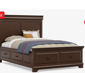 Full bed with mattress and storage!