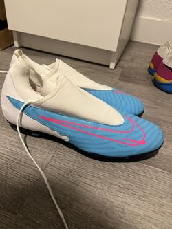 Nike Phantom GX Club DF FG soccer Cleats