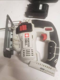 Porter Cable jigsaw with battery and charger
