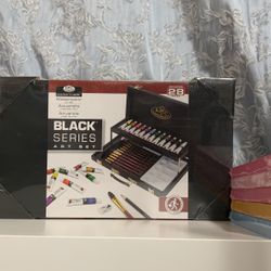 Royal & Langnickel Essentials Black Series Watercolor Art Set