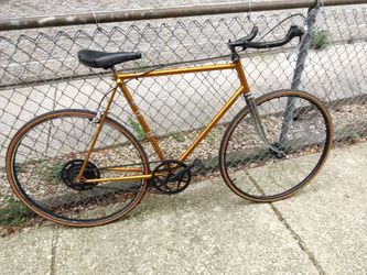 Raleigh English made single speed road bike w bullhorn and freewheel