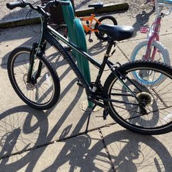 Schwinn Sidewinder Mountain Bike