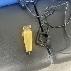 ANDIS MASTER CORDLESS LIMITED EDITION GOLD CLIPPER