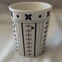 Scentsy Bud Plug-In Wax Warmer