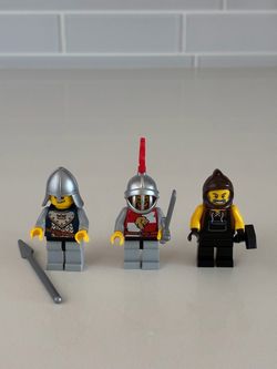 Lego Castle Kingdoms Crown Knight, Lion Knight & Blacksmith Minifigures $15 Each Excellent Condition