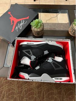 Jordan 4 bred 9.5 Mens