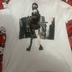 Women’s Totem Anime Shirt Size XL