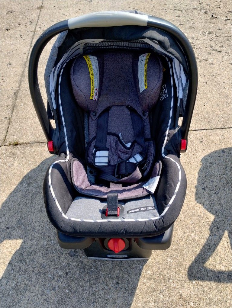 Graco Baby Car Seat Snugride 35xl