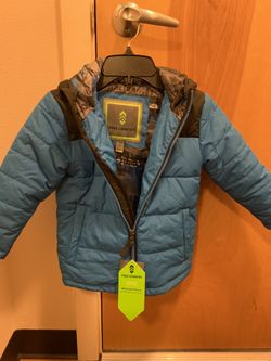 Free country boys size 4 (small) brand new jacket
