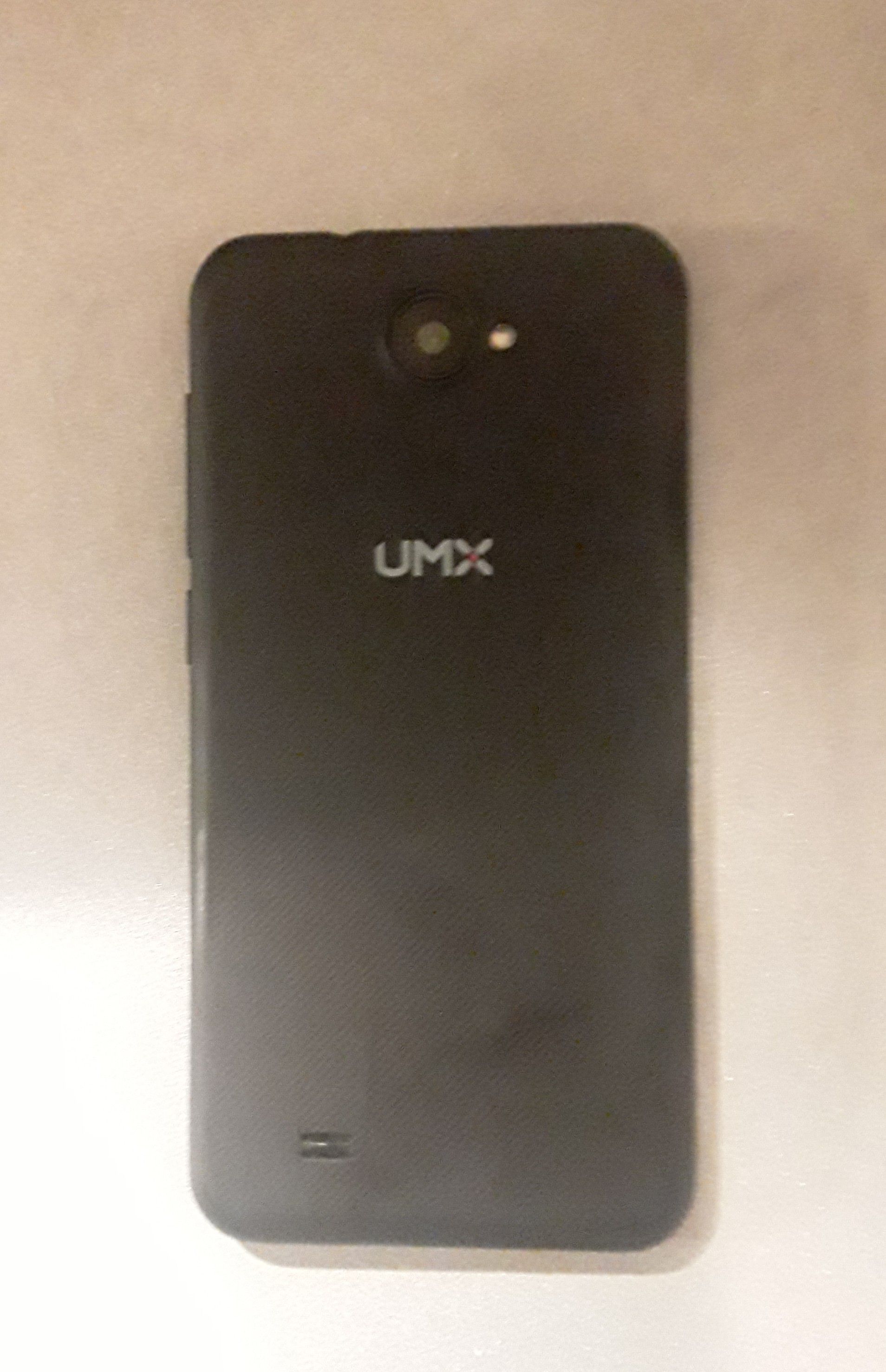 UMX cell phone