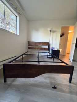 Full size bedframe