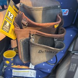 Dewalt Leather Tool Pouch 