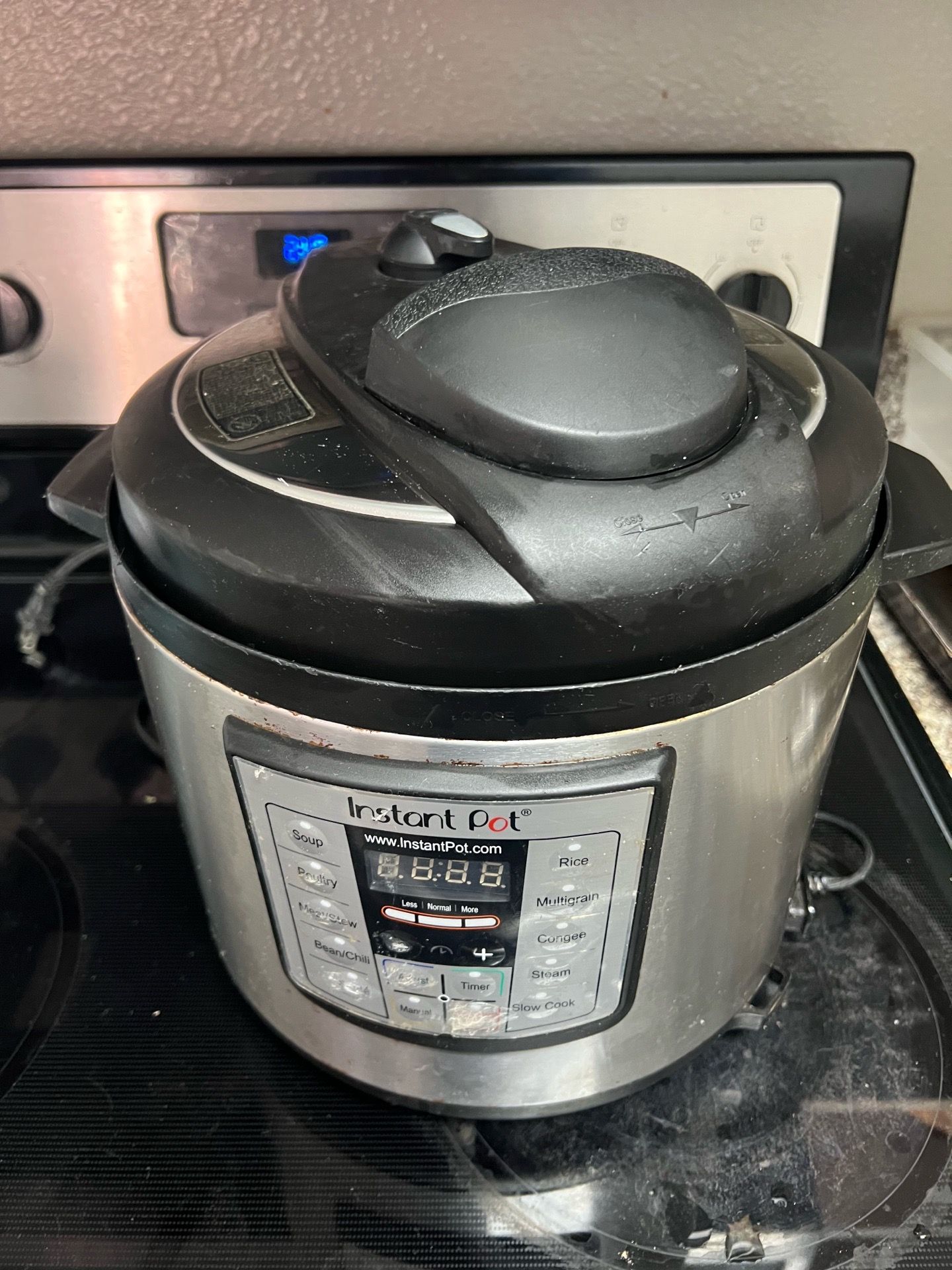 Pressure cooker
