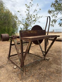 Antique Belt-Driven Circular Saw Table – Vintage Farm & Homestead Equipment