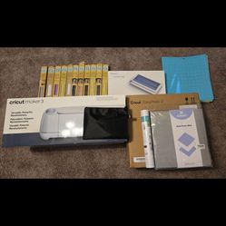 Cricut With Accessories 