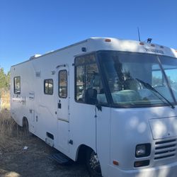 1993 Chevy Winnebago (Ranger) RV