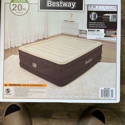 Inflatable mattress queen