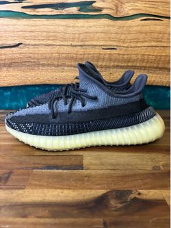 adidas Yeezy Boost 350 V2 Carbon Size 10.5