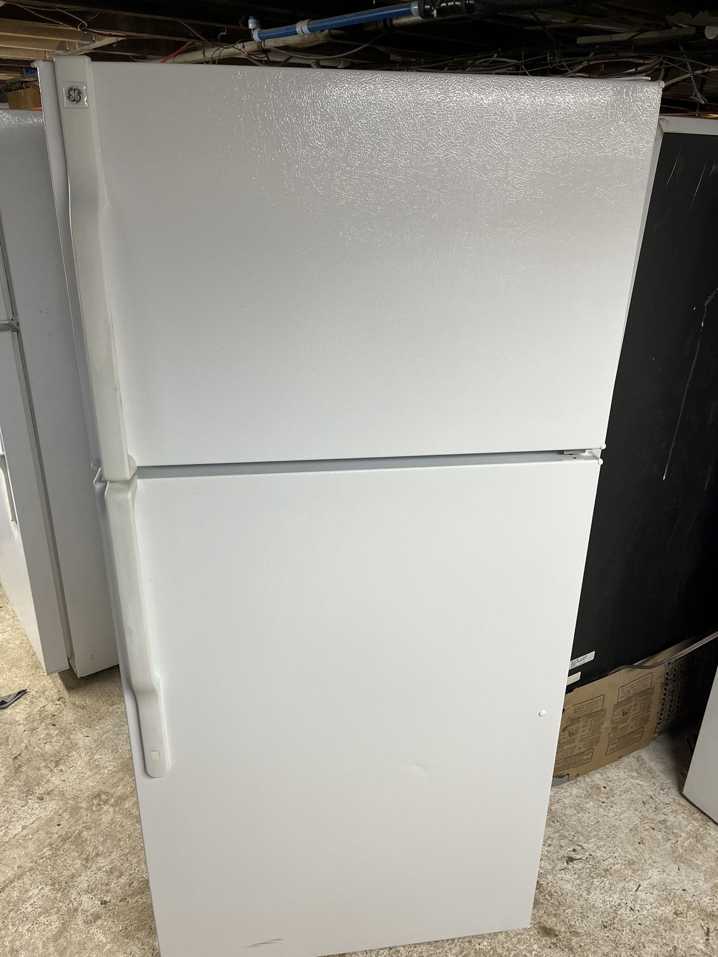 Refrigerator-GE