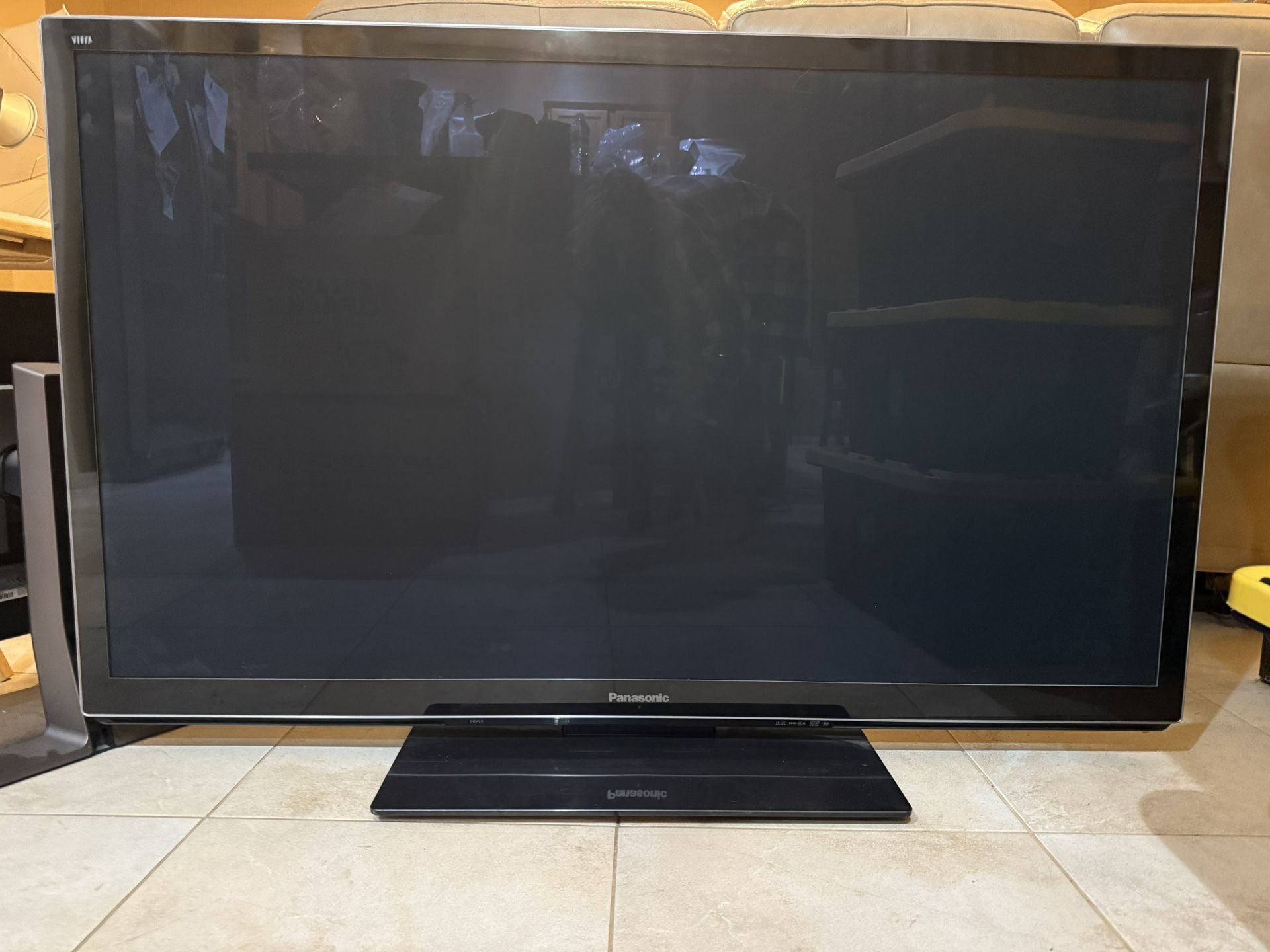 Panasonic 55” 3D Plasma TV + Blu-ray Player + 3D Glasses – Home Theater or Kids’ Gaming Room Bundle!