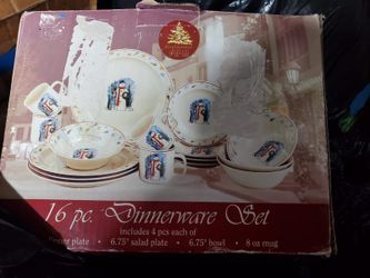Christmas dinnerware set