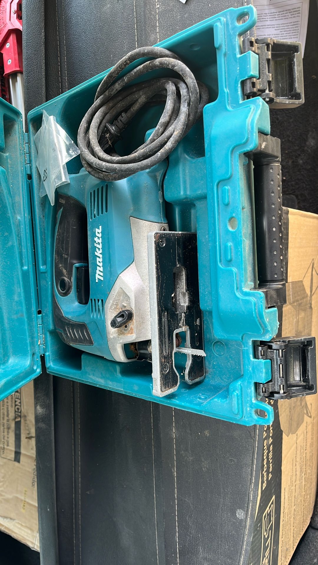 Makita Wired Grip Jig Saw
