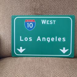 LOS ANGELES METAL SIGN.  12" X 8".  NEW.  PICKUP ONLY.