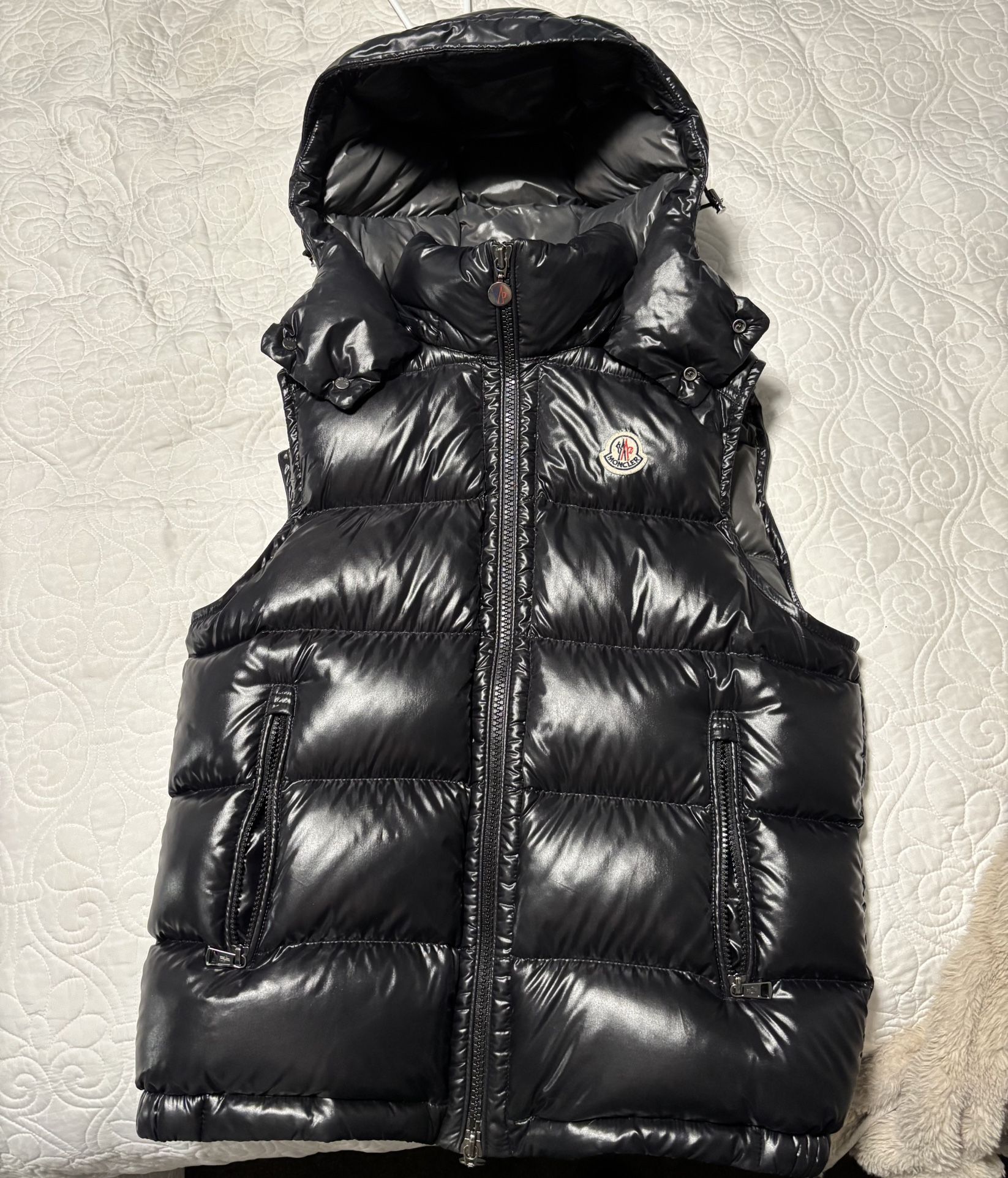 MONCLER PUFFER