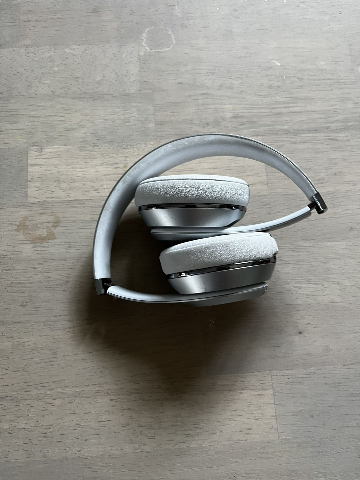 Beats By Dre Wireless Headphones